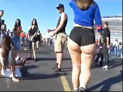 Going after her magnetic pair of buttocks
